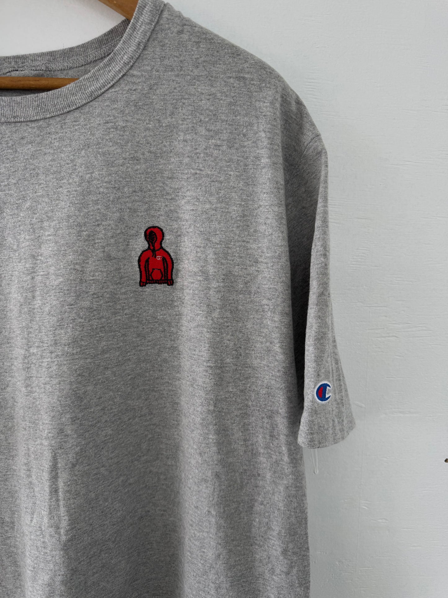 Champion w/ Embroidered Hoodie Short Sleeve Tee